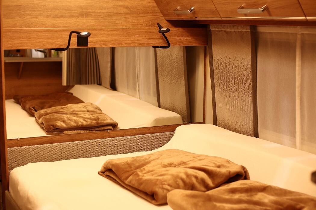 Images Merak Camper