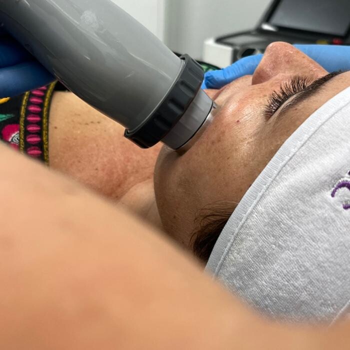 Images Clínica Medicina Estética Sevilla - Artemisa