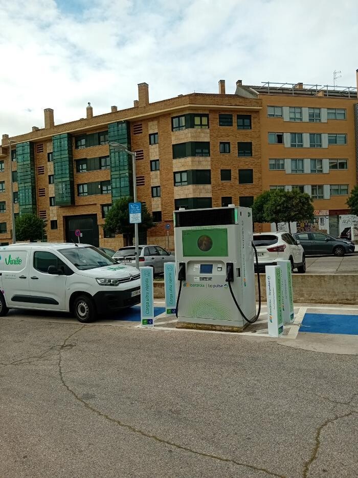 Images Iberdrola | bp pulse estación de recarga