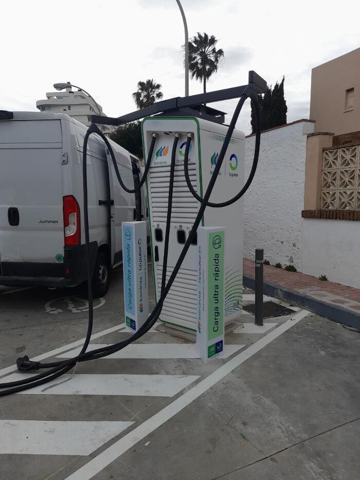 Images Iberdrola | bp pulse estación de recarga