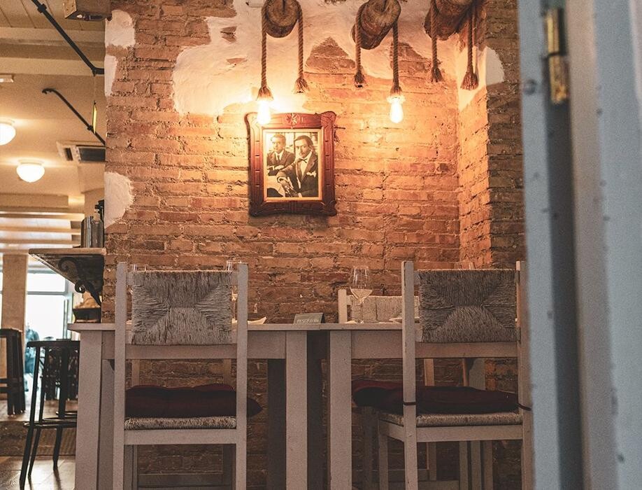 Images Vino y Rosas Home Food