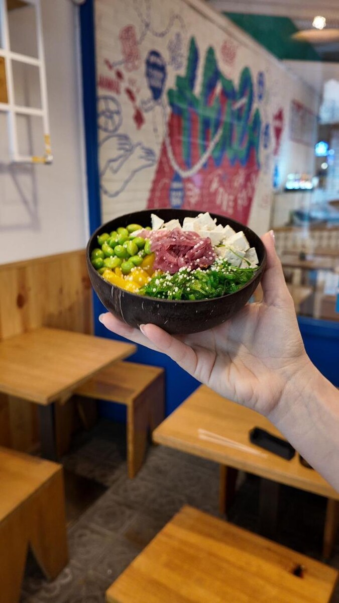 Images Hula Poke Food Barcelona - Sagrada Familia | Healthy Hawaiian Food