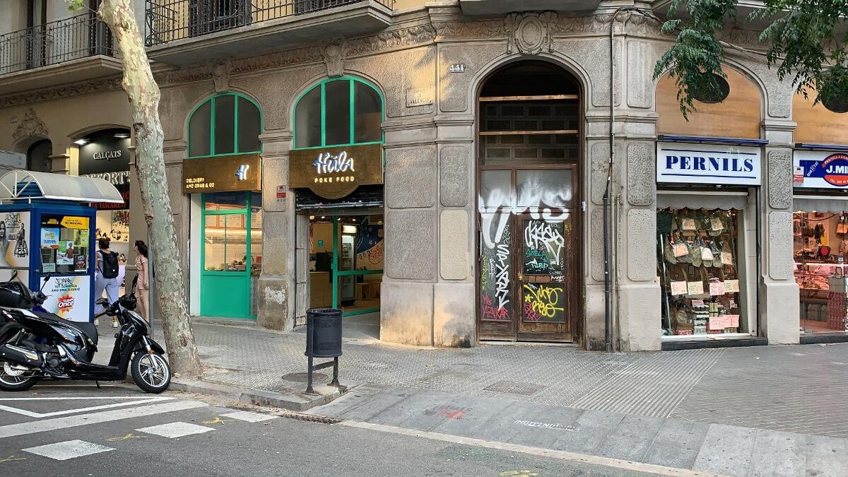 Images Hula Poke Food Barcelona - Sagrada Familia | Healthy Hawaiian Food