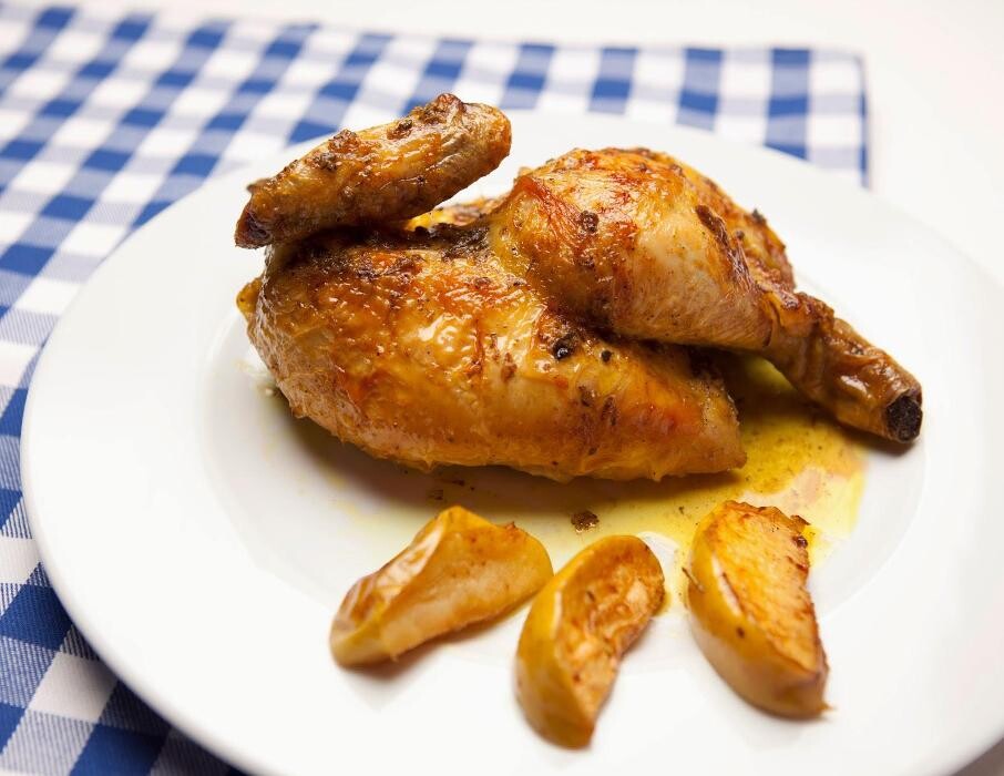 Images Els Pollos de Llull - Pollo a l'ast en Sant Martí | Para llevar, sin gluten y grupos