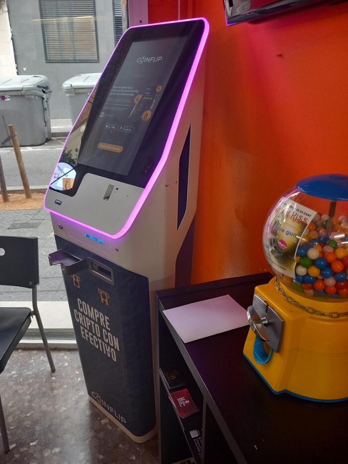 Images CoinFlip Bitcoin ATM - WORLD CIS LATINO BADAL (Badal)