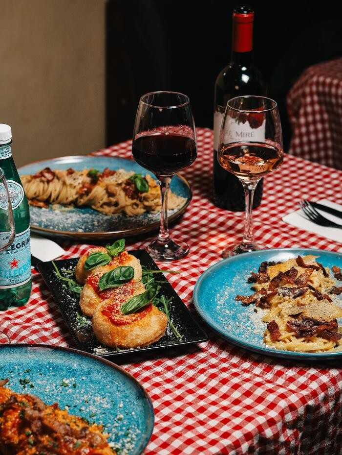 Images Diavolo Rosso - Ristorante & Pizzeria en Sant Andreu, Barcelona