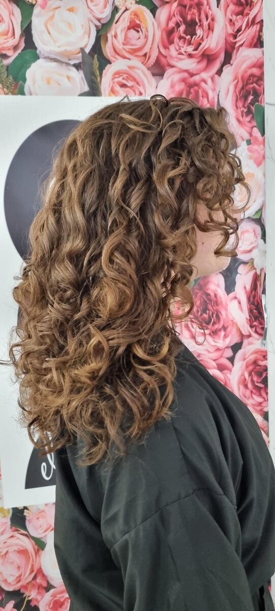 Images El 28 Curly Peluqueria Barcelona