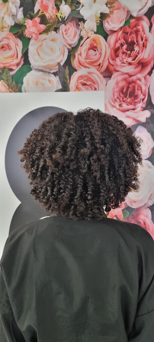 Images El 28 Curly Peluqueria Barcelona