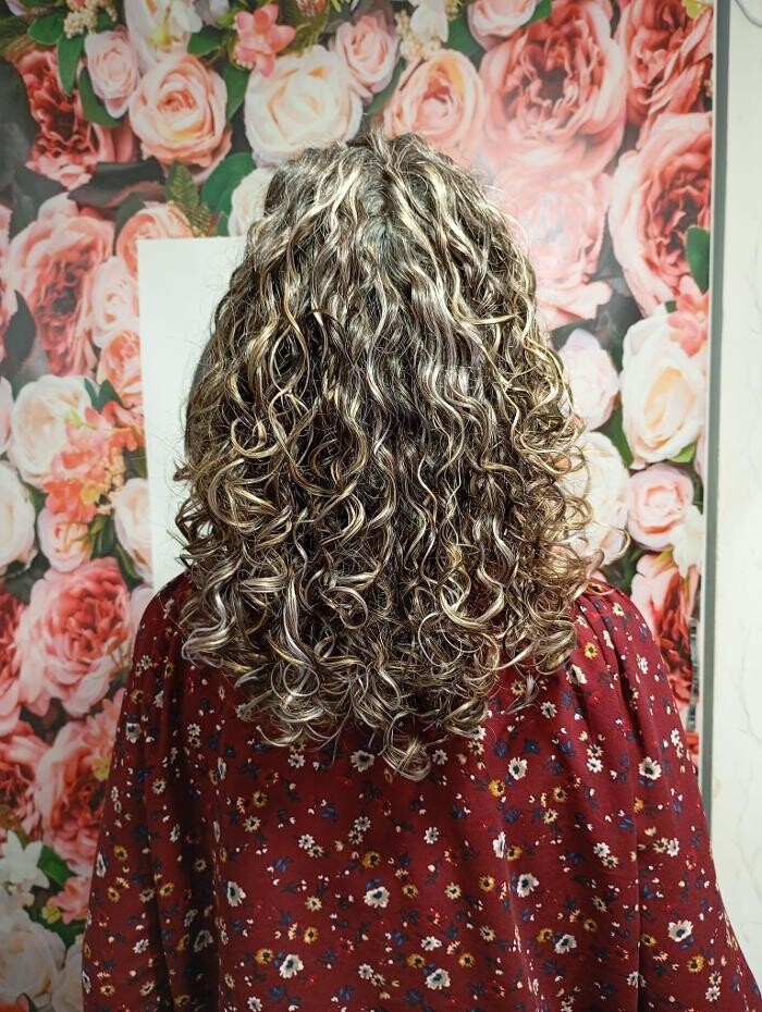 Images El 28 Curly Peluqueria Barcelona