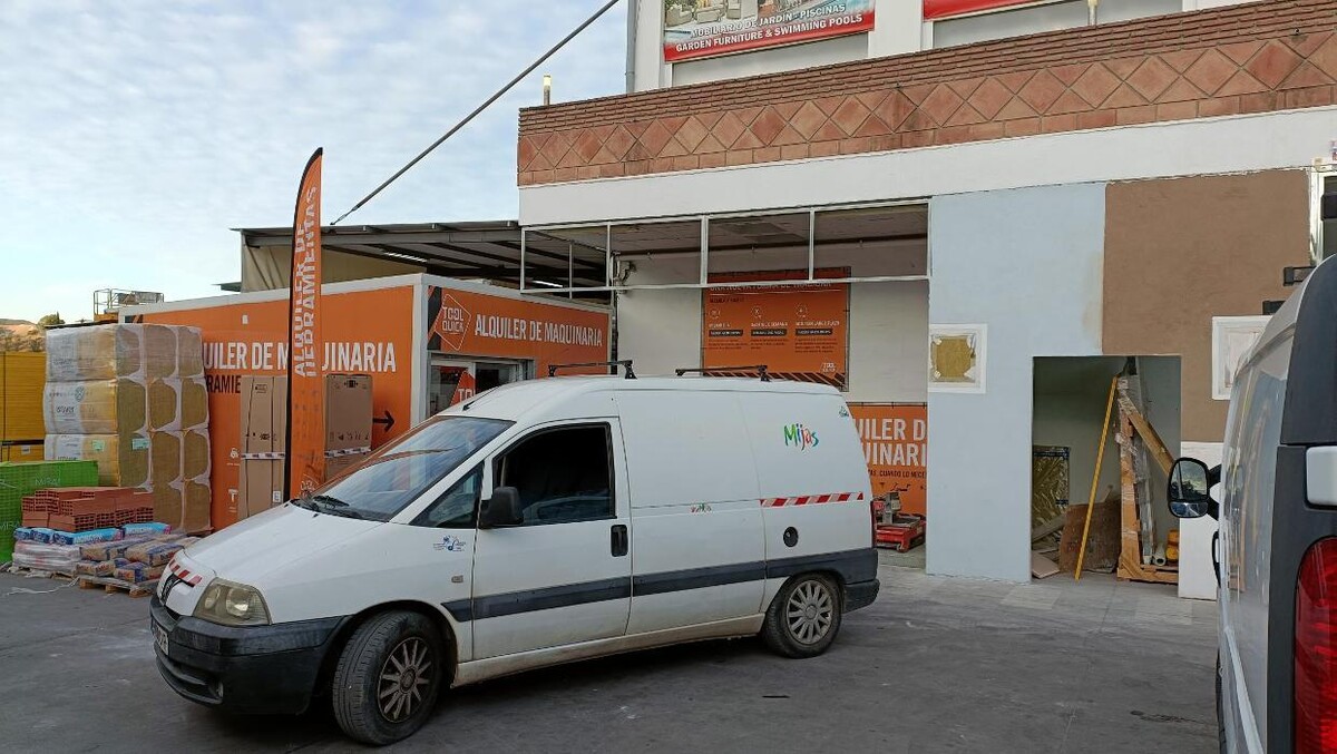 Images TOOLQUICK BIGMAT MIJAS ALQUILER DE MAQUINARIA