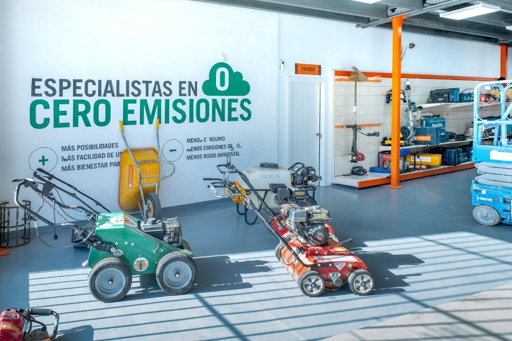 Images TOOLQUICK MARBELLA ALQUILER DE MAQUINARIA