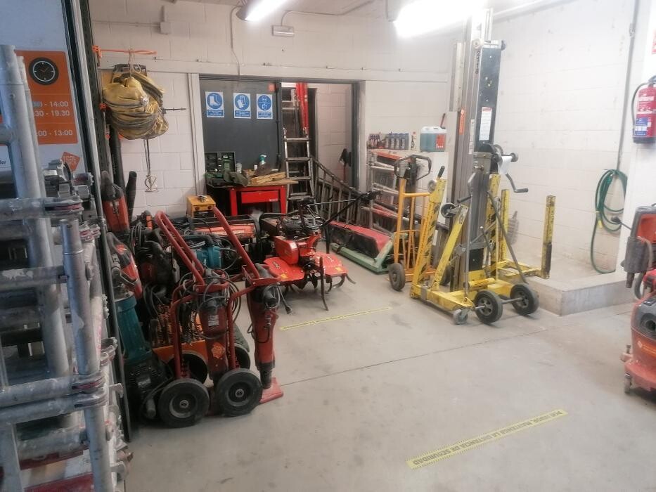 Images TOOLQUICK GARCIA NOBLEJAS ALQUILER DE MAQUINARIA