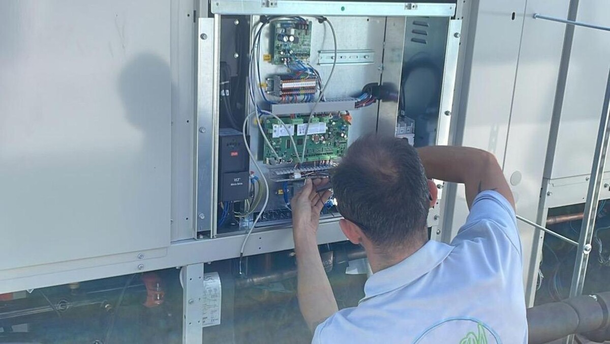 Images LIT Electricians SL