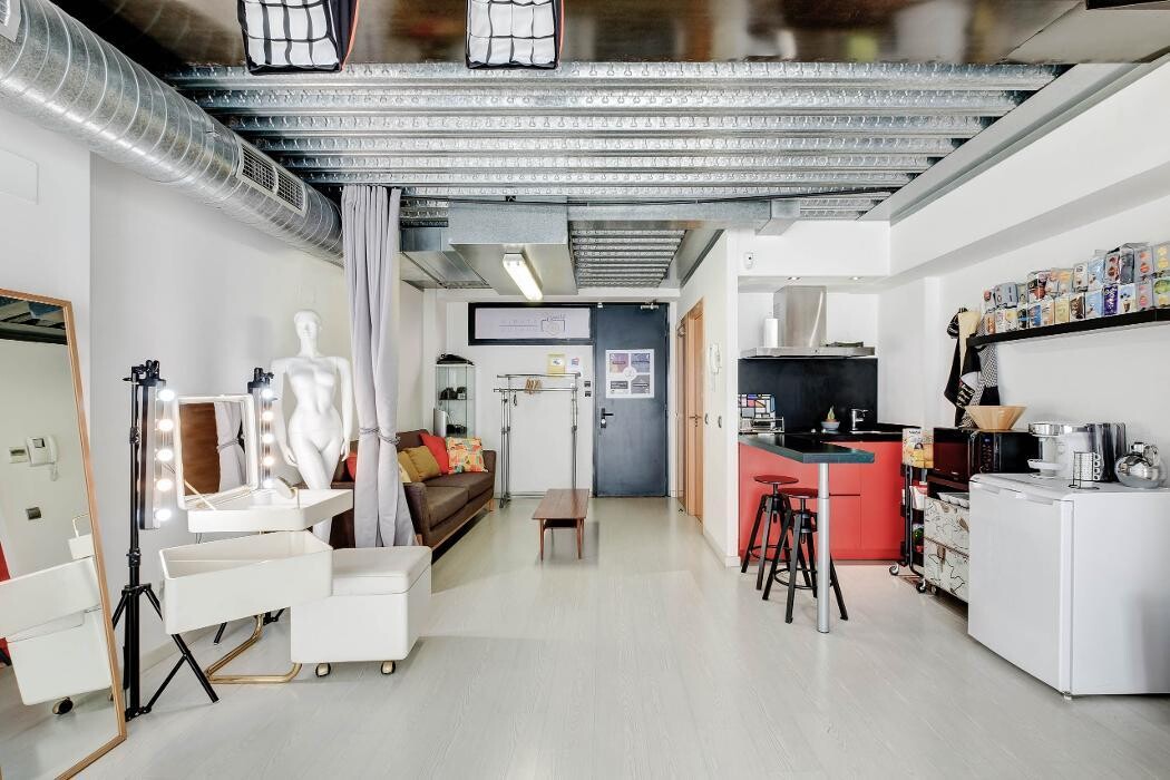 Images Blow Up Studio - Estudio Fotográfico en Alquiler Madrid