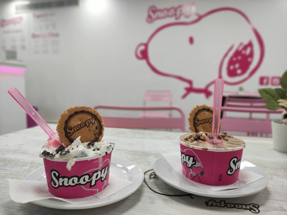 Images Heladería Crepería Snoopy ZigZag