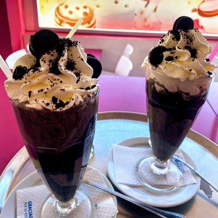 Images Heladería Crepería Snoopy ZigZag