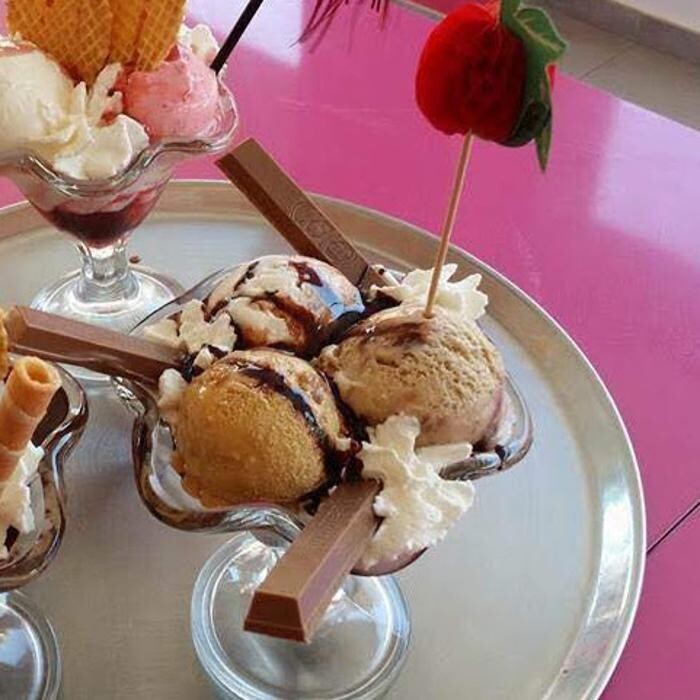 Images Heladería Crepería Snoopy ZigZag