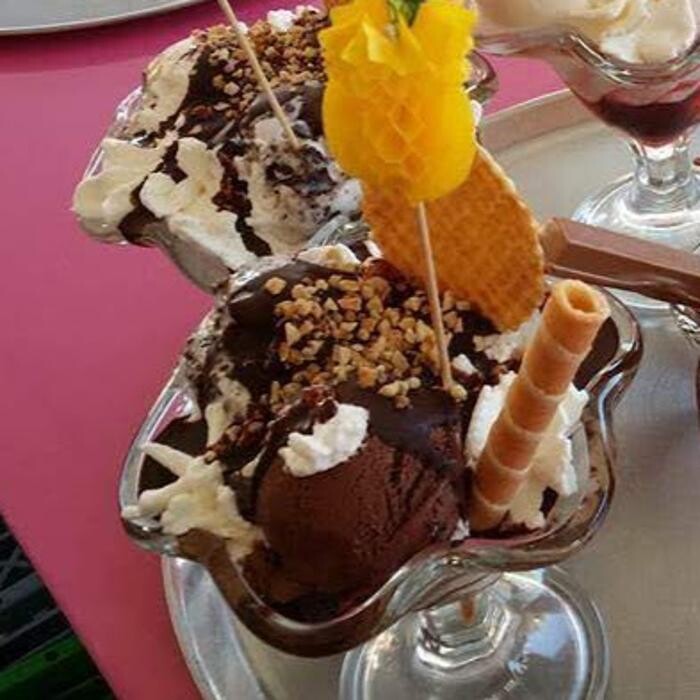 Images Heladería Crepería Snoopy ZigZag