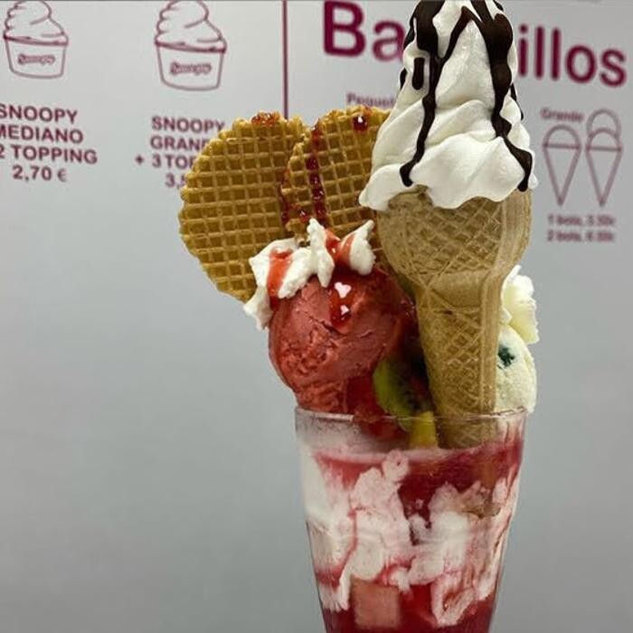 Images Heladería Crepería Snoopy ZigZag