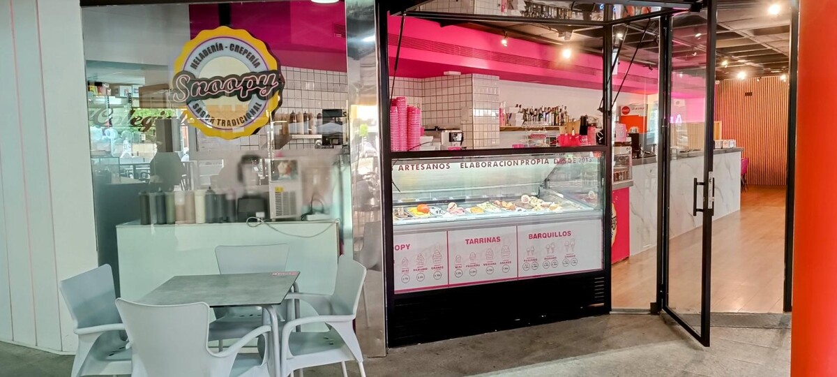 Images Heladería Crepería Snoopy ZigZag
