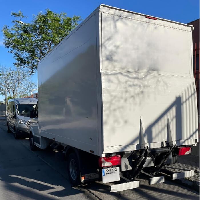 Images Portes baratos en Madrid | Alquilafurgo