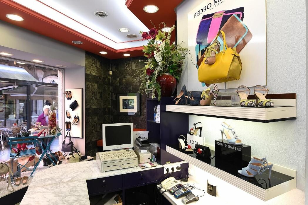 Images Calzados Prietos