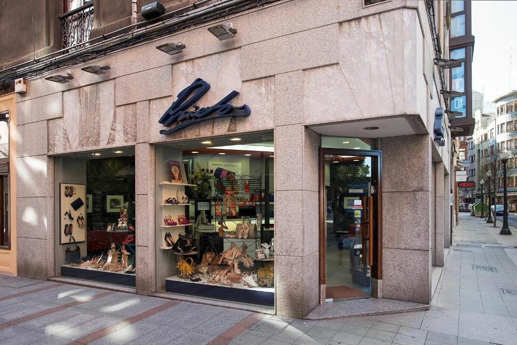 Images Calzados Prietos