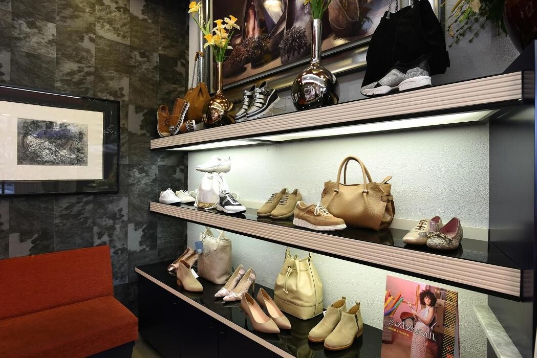 Images Calzados Prietos