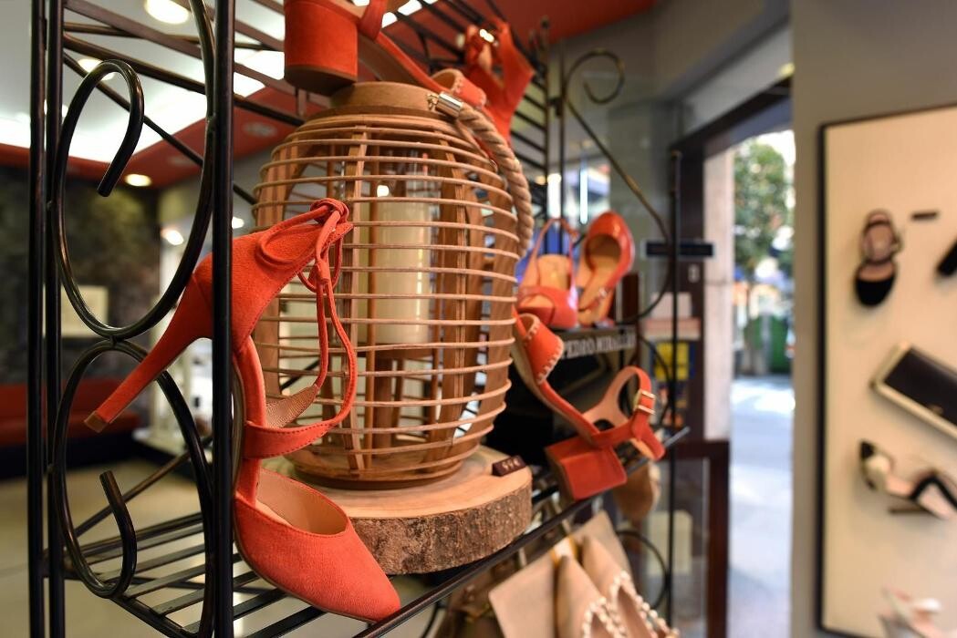 Images Calzados Prietos