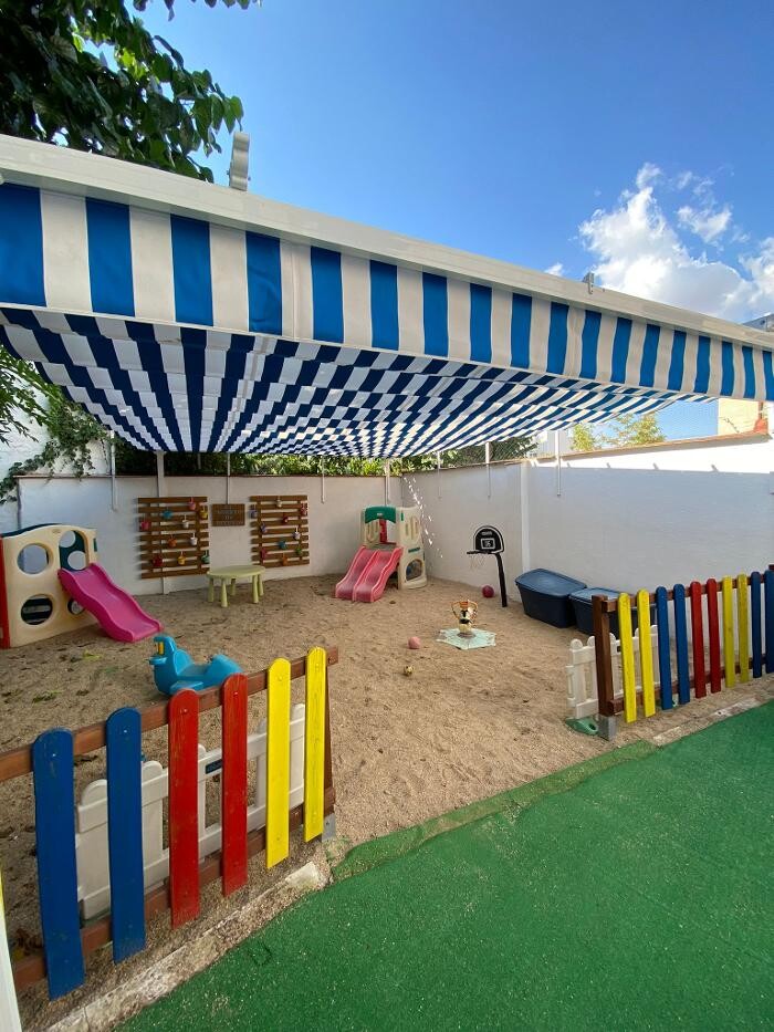 Images Escuela infantil Pitufos