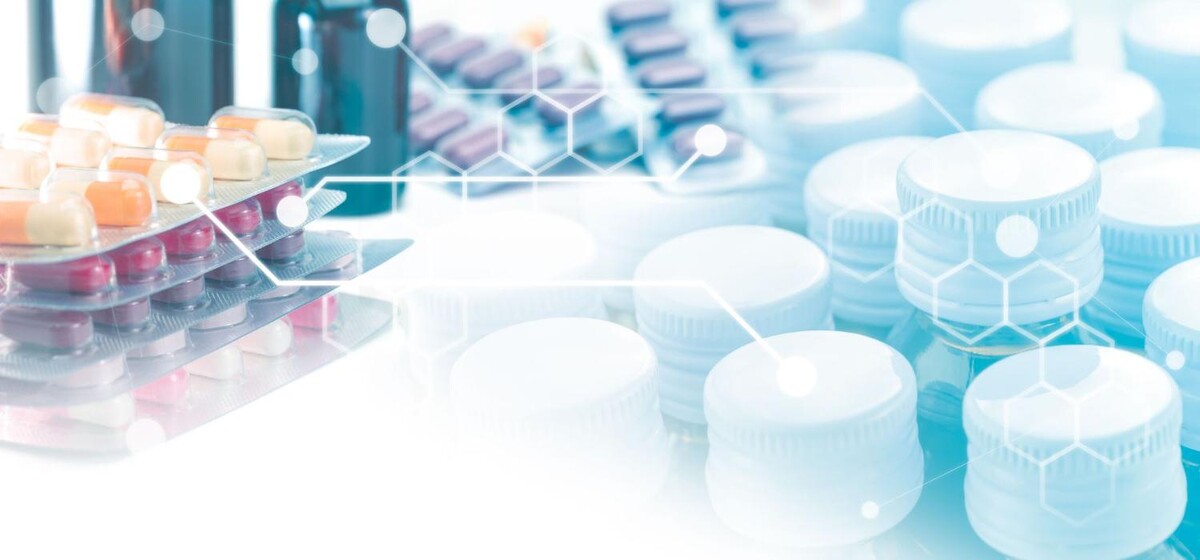 Images Farmacia Doncel, farmacia barrio Goya Madrid. Parafarmacia