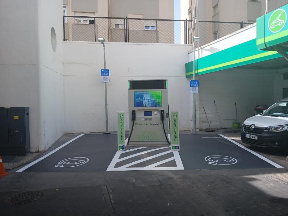 Images Iberdrola | bp pulse estación de recarga