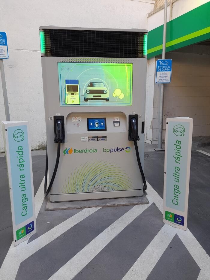Images Iberdrola | bp pulse estación de recarga