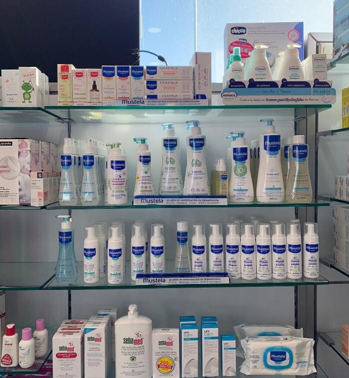 Images Farmacia Montecarmelo 7