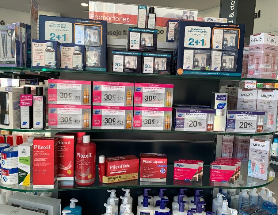 Images Farmacia Montecarmelo 7