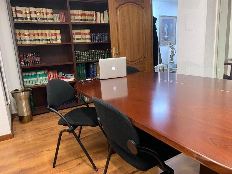 Images Hernández Bernal Abogados