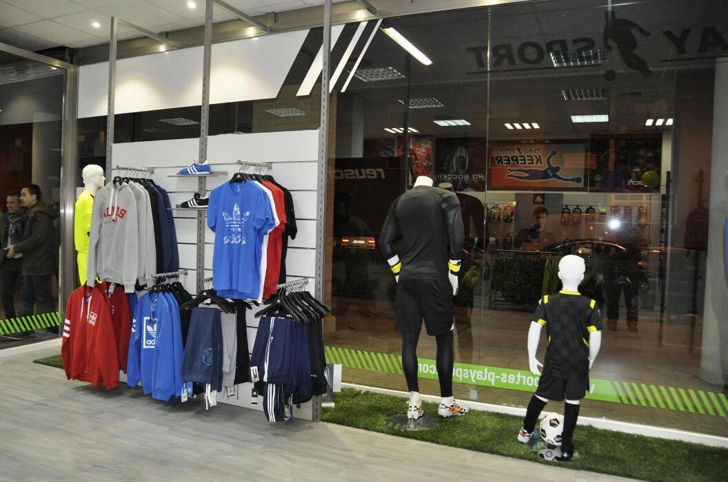 Images Pardo Mobiliario de Comercio