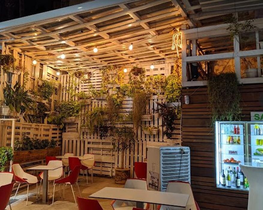 Images Garden Café