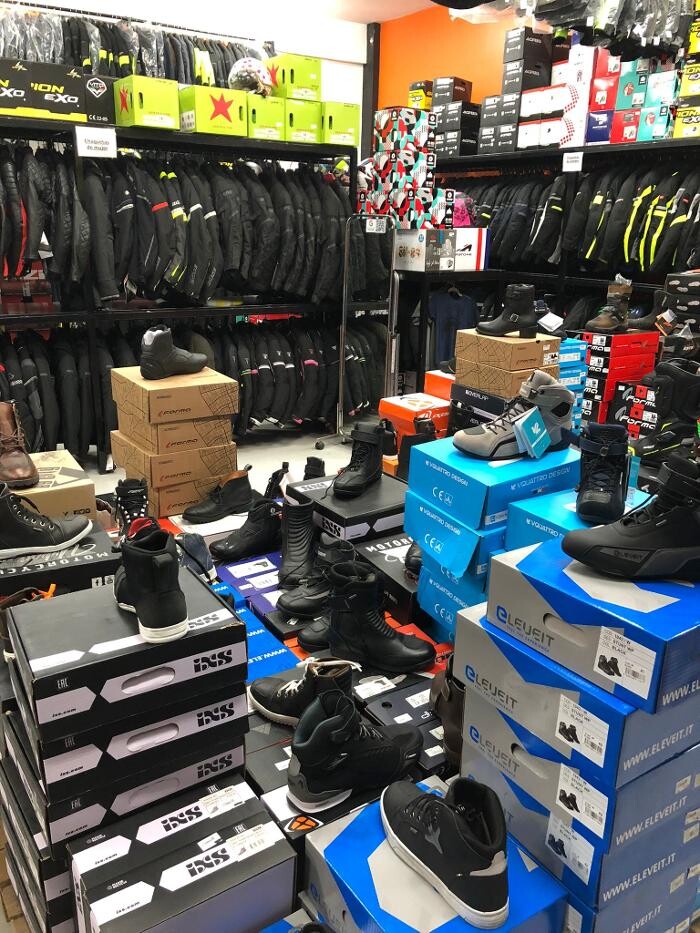 Images Outlet Del Motero Vigo