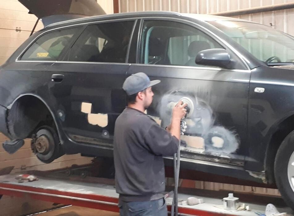 Images Autohuolto J. Salenius