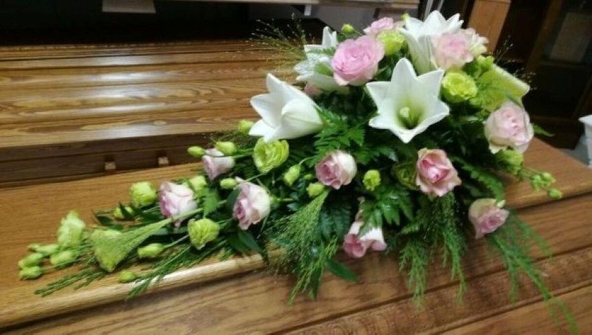 Images Kukka- ja Hautauspalvelu Tirkkonen Oy