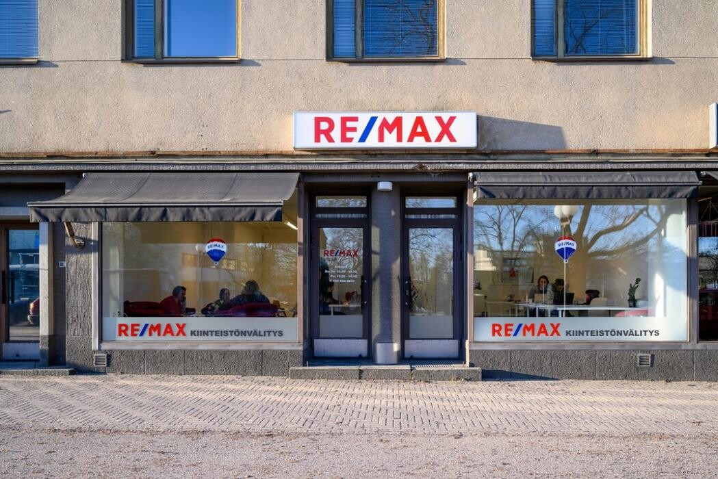 Images REMAX Vita - Kiinteistönvälitys Hyvinkää