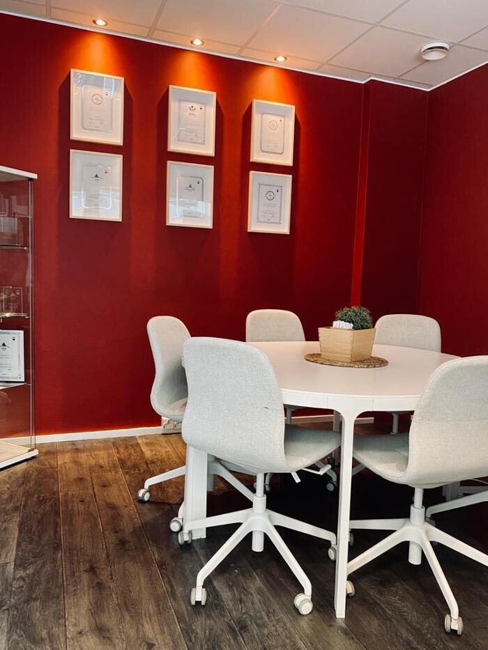 Images RE/MAX Helmi