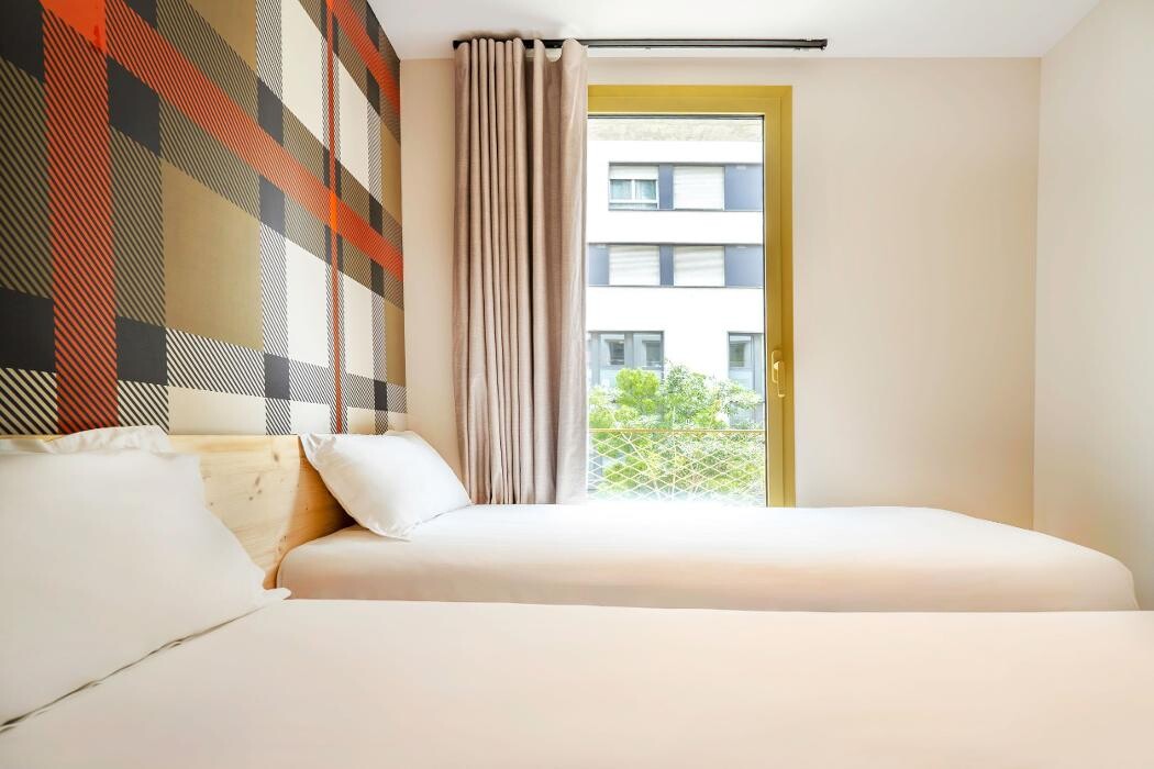 Images easyHotel Marseille Euromed