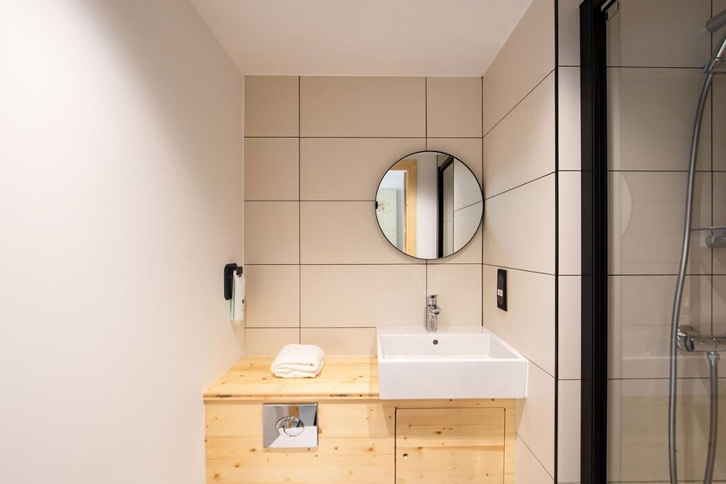 Images easyHotel Marseille Euromed