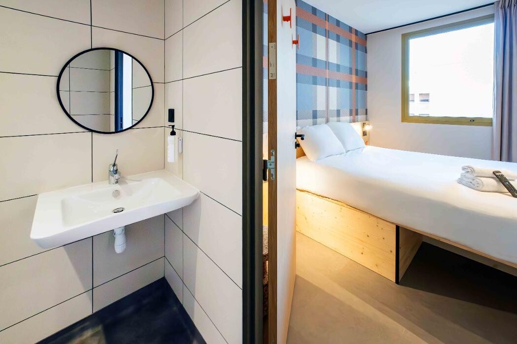 Images easyHotel Marseille Euromed