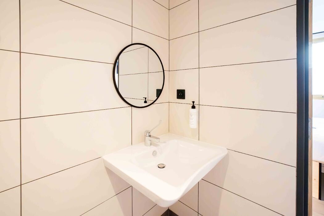 Images easyHotel Marseille Euromed