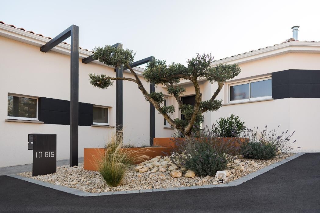 Images Daniel Moquet signe vos jardins - Ent. Massy