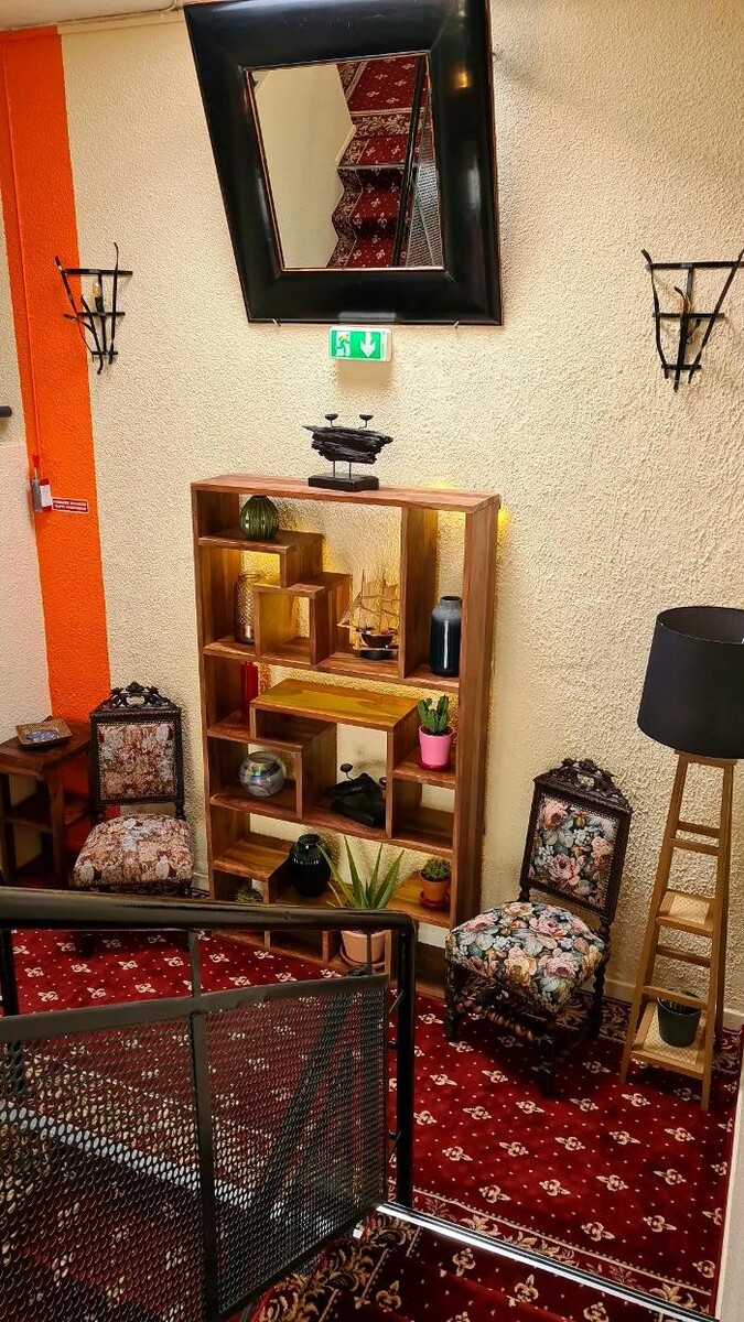 Images Hôtel L'Etoile Aéroport - A61