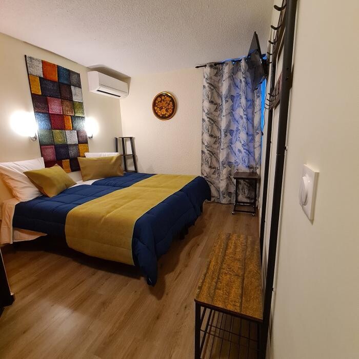 Images Hôtel L'Etoile Aéroport - A61